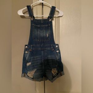 Overall shorts